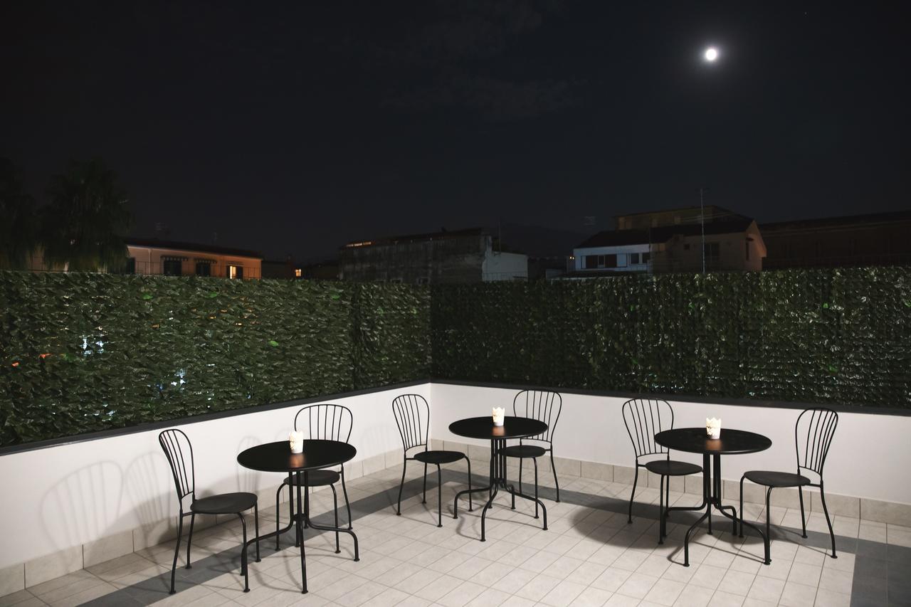 Gleda Rooms Deluxe Pompeya Exterior foto